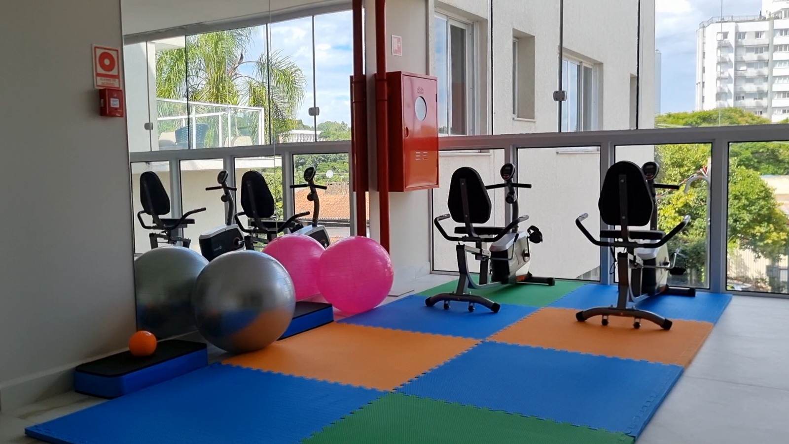 Academia equipada do Flat Care